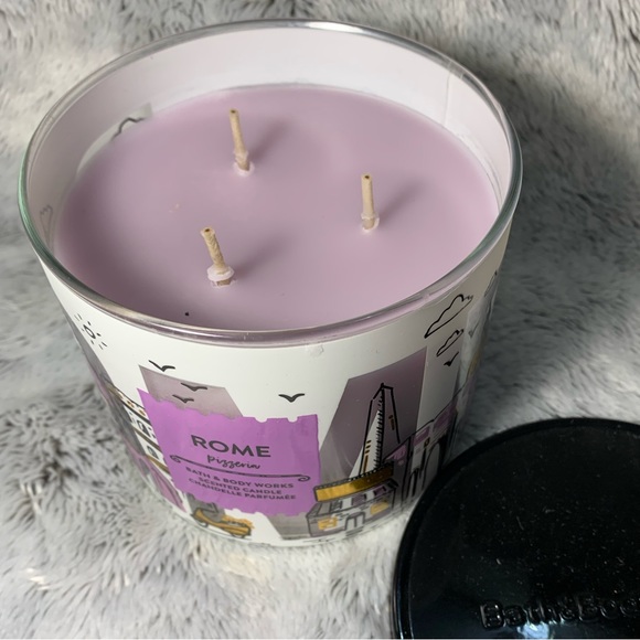 Pizzeria “Rome” 3-Wick Candle from Bath & Body Works (2019) BBW - Picture 2 of 3